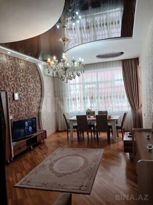 3 otaqlı Yeni tikili, Qara Qarayev m., Bakı