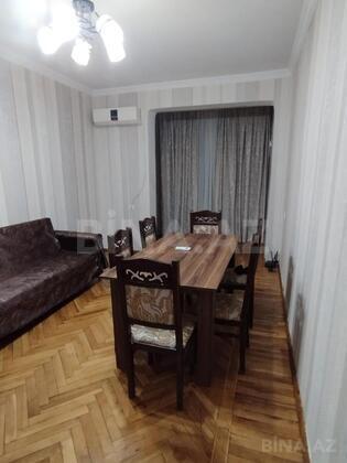 2 otaqlı Köhnə tikili, Memar Əcəmi m., Bakı