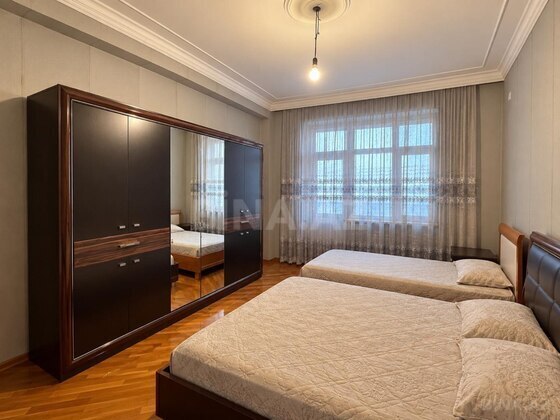 3 otaqlı Yeni tikili, Azadlıq Prospekti m., Bakı