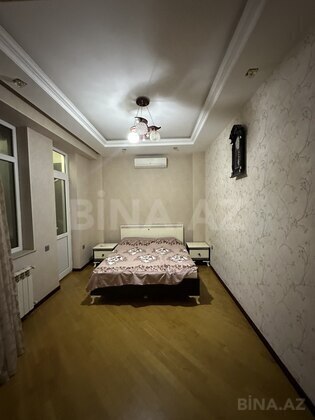 3 otaqlı Yeni tikili, Xırdalan