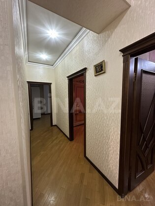 3 otaqlı Yeni tikili, Xırdalan
