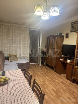 2 otaqlı Köhnə tikili, Qara Qarayev m., Bakı