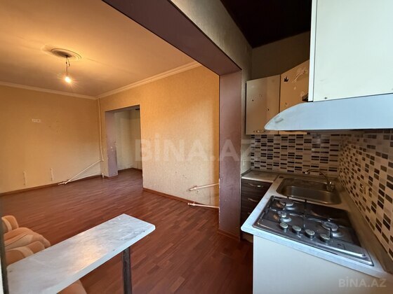 2 otaqlı Köhnə tikili, Neftçilər m., Bakı