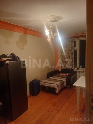 2 otaqlı Köhnə tikili, Qara Qarayev m., Bakı