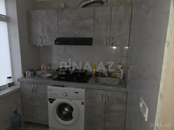 3 otaqlı Köhnə tikili, Neftçilər m., Bakı