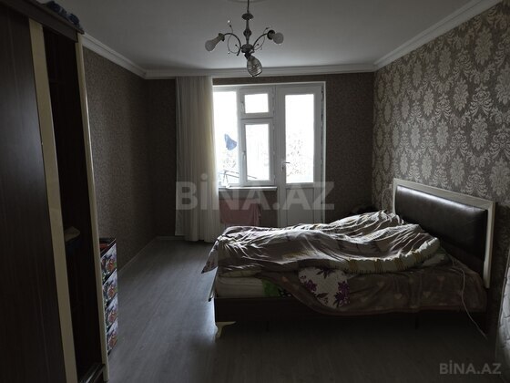 3 otaqlı Köhnə tikili, Neftçilər m., Bakı