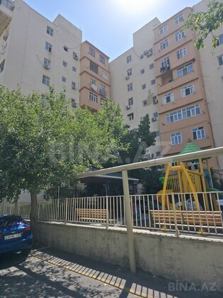 3 otaqlı Köhnə tikili, Bakıxanov q., Bakı