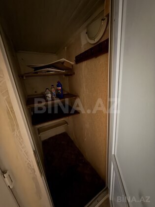 3 otaqlı Köhnə tikili, Xalqlar Dostluğu m., Bakı