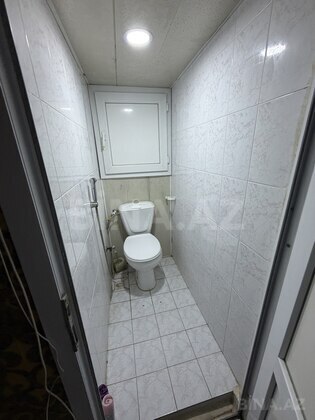 3 otaqlı Köhnə tikili, Xalqlar Dostluğu m., Bakı