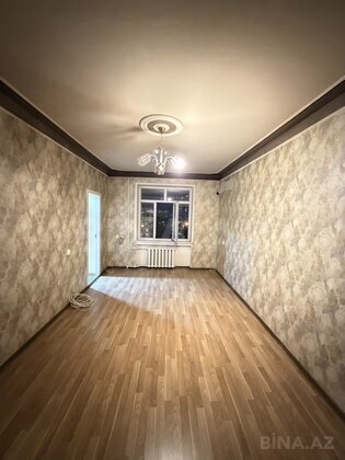 3 otaqlı Köhnə tikili, Xalqlar Dostluğu m., Bakı