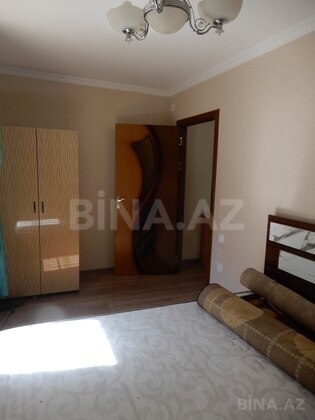 2 otaqlı Köhnə tikili, Qara Qarayev m., Bakı