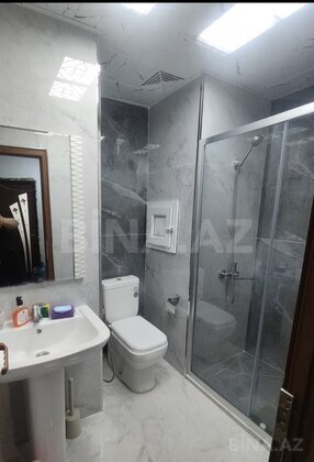 3 otaqlı Köhnə tikili, Memar Əcəmi m., Bakı