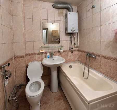 2 otaqlı Köhnə tikili, Elmlər Akademiyası m., Bakı