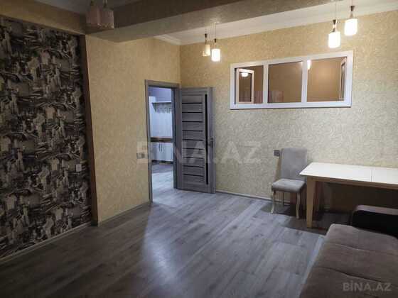3 otaqlı Yeni tikili, Xırdalan