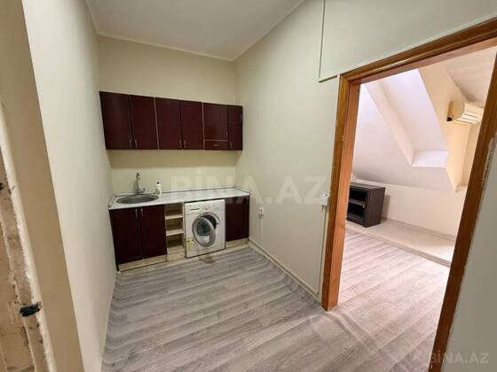 2 otaqlı Köhnə tikili, 28 May m., Bakı