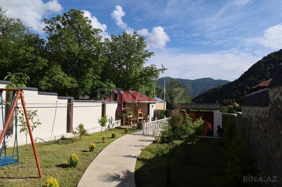 6 otaqlı Həyət evi/Bağ evi, Qax