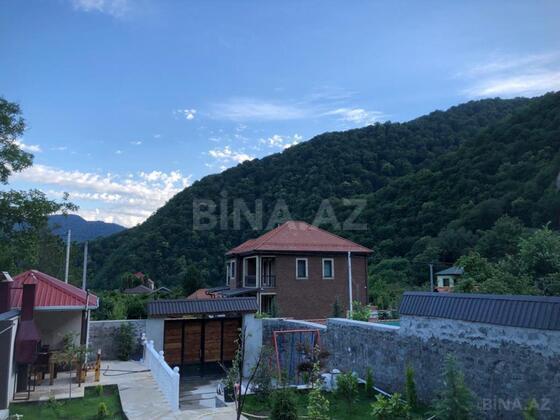 7 otaqlı Həyət evi/Bağ evi, Qax