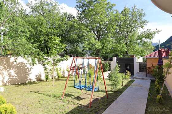 7 otaqlı Həyət evi/Bağ evi, Qax