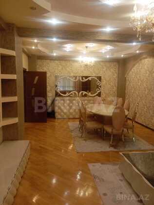 3 otaqlı Yeni tikili, Şah İsmayıl Xətai m., Bakı