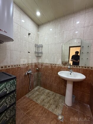 2 otaqlı Köhnə tikili, Bakıxanov q., Bakı