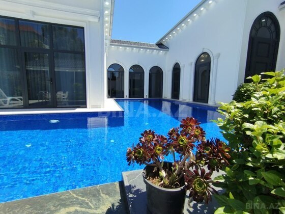 5 otaqlı Həyət evi/Bağ evi, Mərdəkan q., Bakı