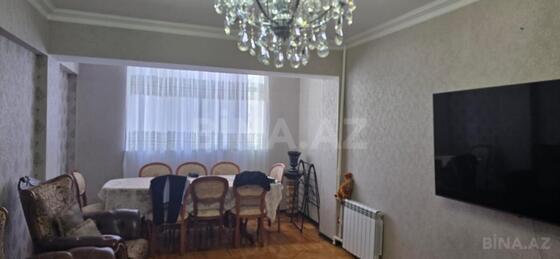 2 otaqlı Köhnə tikili, İnşaatçılar m., Bakı