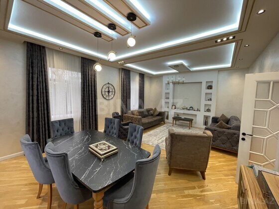 8 otaqlı Həyət evi/Bağ evi, Avtovağzal m., Bakı