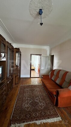 2 otaqlı Köhnə tikili, Memar Əcəmi m., Bakı