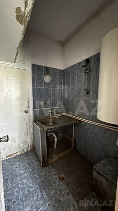 2 otaqlı Köhnə tikili, Memar Əcəmi m., Bakı