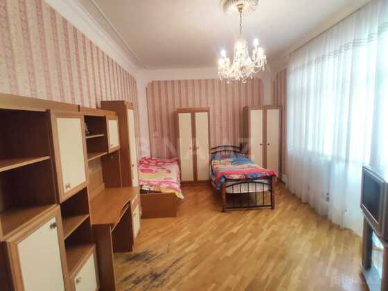 3 otaqlı Yeni tikili, Memar Əcəmi m., Bakı