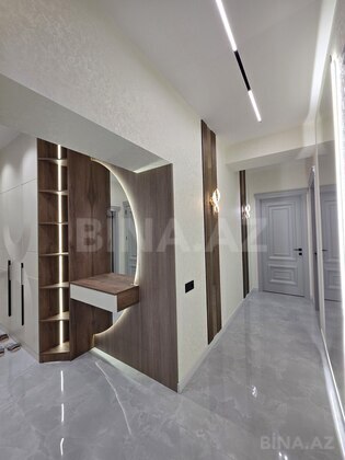 3 otaqlı Yeni tikili, Neftçilər m., Bakı