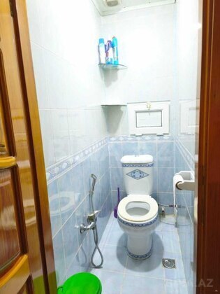 3 otaqlı Köhnə tikili, Əhmədli m., Bakı