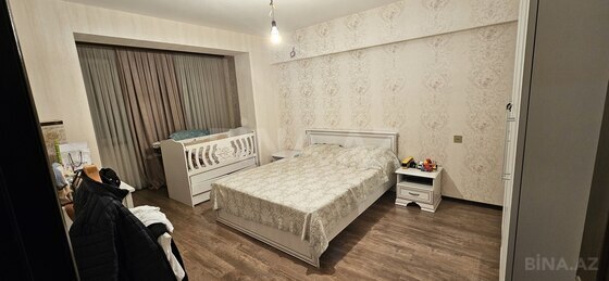 3 otaqlı Köhnə tikili, Qara Qarayev m., Bakı