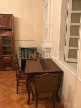 3 otaqlı Köhnə tikili, Sahil m., Bakı