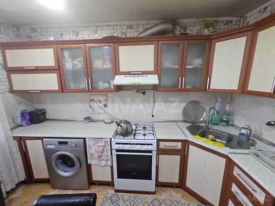3 otaqlı Köhnə tikili, Suraxanı r., Bakı