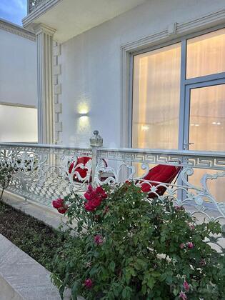 5 otaqlı Həyət evi/Bağ evi, Mərdəkan q., Bakı