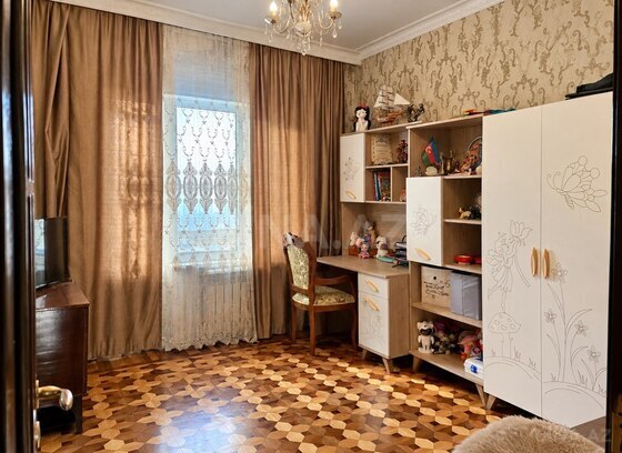 4 otaqlı Köhnə tikili, Həzi Aslanov m., Bakı