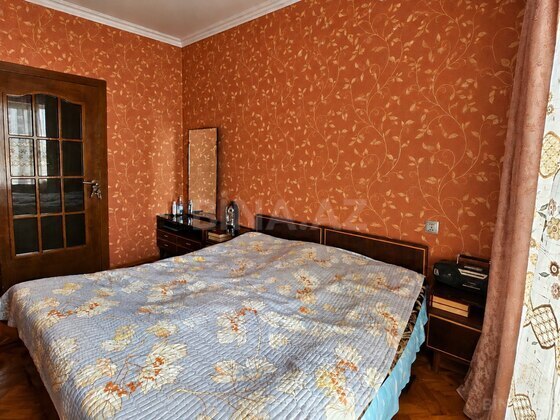 4 otaqlı Köhnə tikili, Həzi Aslanov m., Bakı