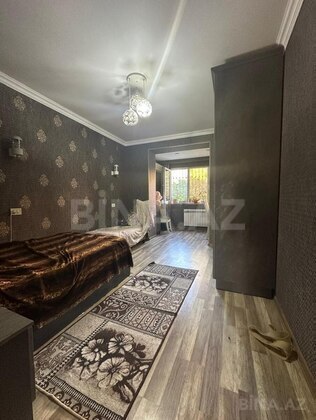 3 otaqlı Köhnə tikili, Qara Qarayev m., Bakı