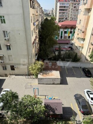 3 otaqlı Köhnə tikili, Gənclik m., Bakı