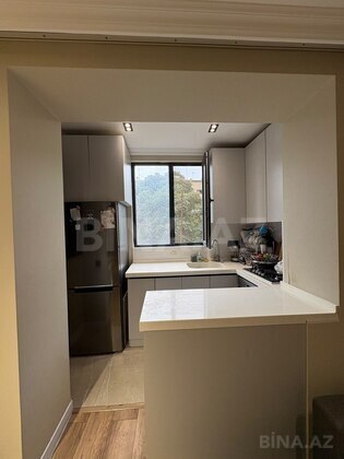 2 otaqlı Köhnə tikili, Neftçilər m., Bakı