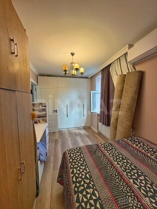 2 otaqlı Köhnə tikili, Neftçilər m., Bakı