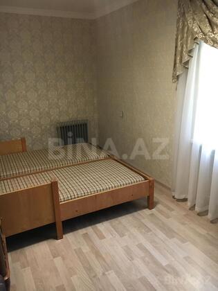 2 otaqlı Köhnə tikili, Elmlər Akademiyası m., Bakı