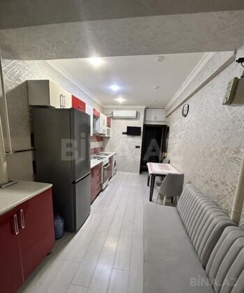 3 otaqlı Yeni tikili, Xırdalan