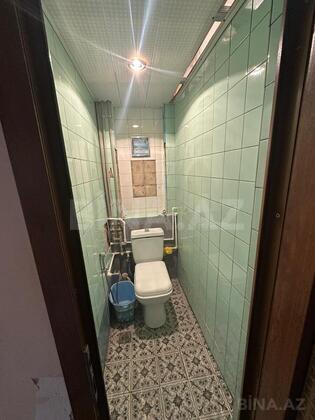 3 otaqlı Köhnə tikili, Nizami m., Bakı