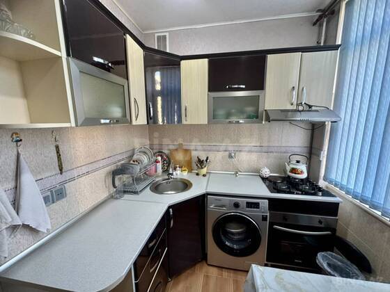 2 otaqlı Köhnə tikili, Qara Qarayev m., Bakı