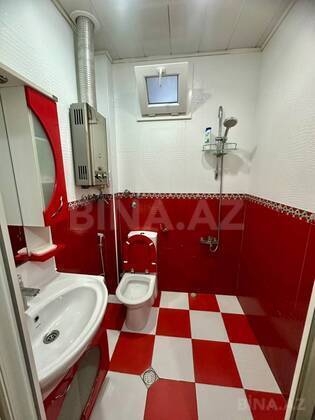 2 otaqlı Köhnə tikili, Qara Qarayev m., Bakı