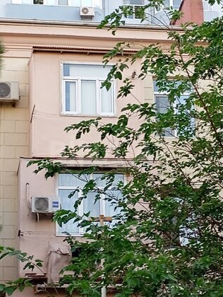 2 otaqlı Köhnə tikili, Qara Qarayev m., Bakı