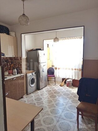 2 otaqlı Köhnə tikili, Qara Qarayev m., Bakı