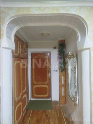 4 otaqlı Köhnə tikili, Həzi Aslanov m., Bakı